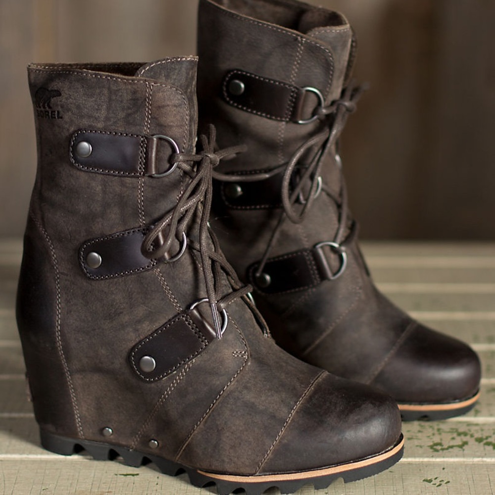 Sorel Joan of Arctic Wedge Mid Heel Boots